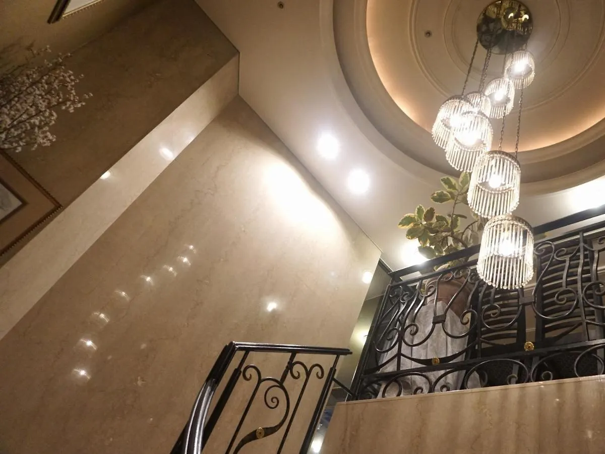 Yokohama Mandarin Hotel 3*, יוקוהאמה