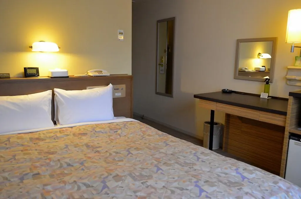Yokohama Mandarin Hotel 3*, יוקוהאמה יפן