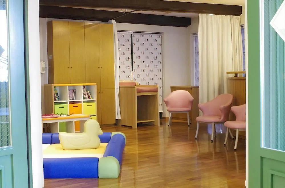 Yokohama Mandarin Hotel 3*, יוקוהאמה יפן