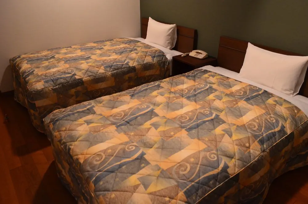 Yokohama Mandarin Hotel 3*, יוקוהאמה