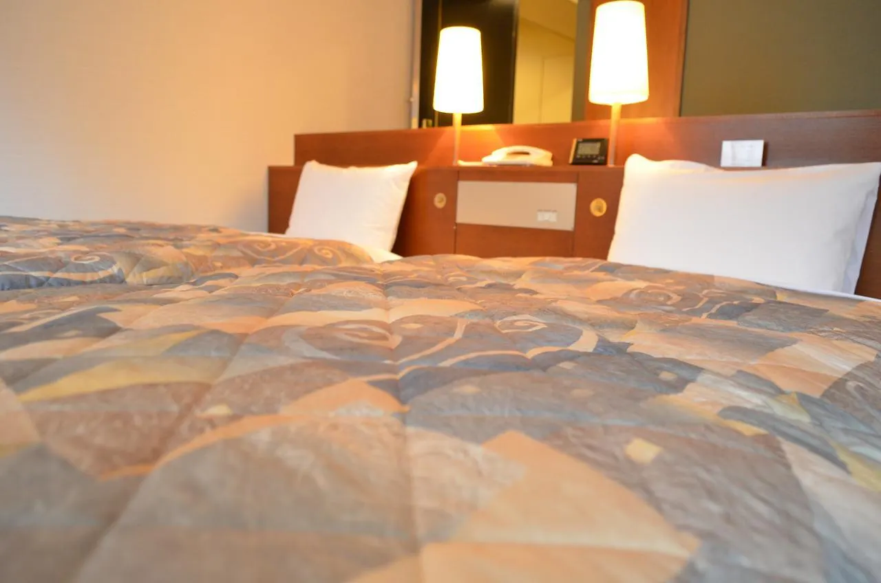 Yokohama Mandarin Hotel 3*, יוקוהאמה