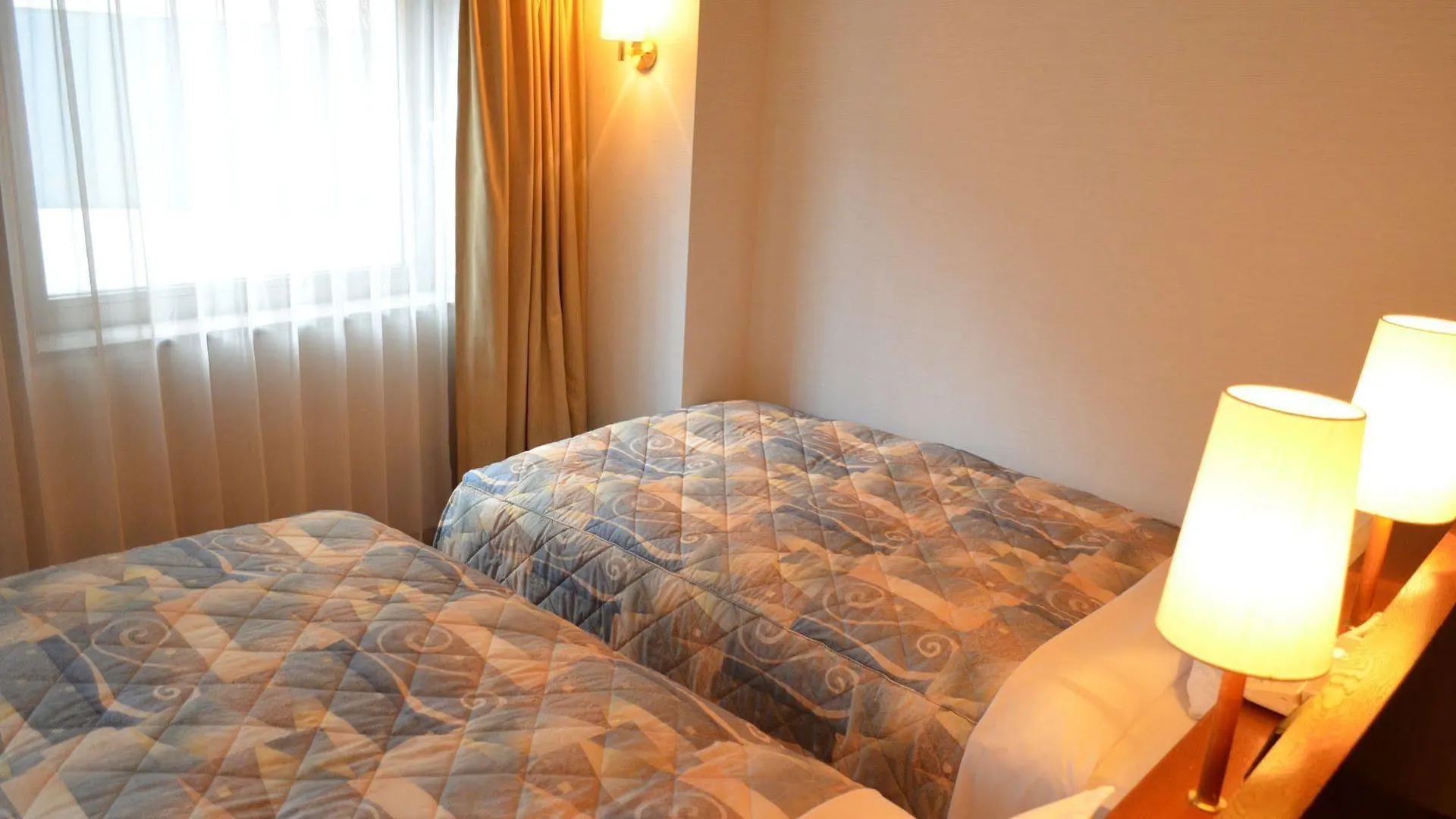 ***  Yokohama Mandarin Hotel יפן